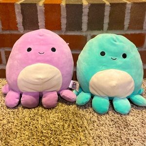 Twin squishmallow set